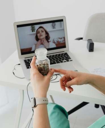 Yaşlanma Hormonal Değişimlerle Başlar